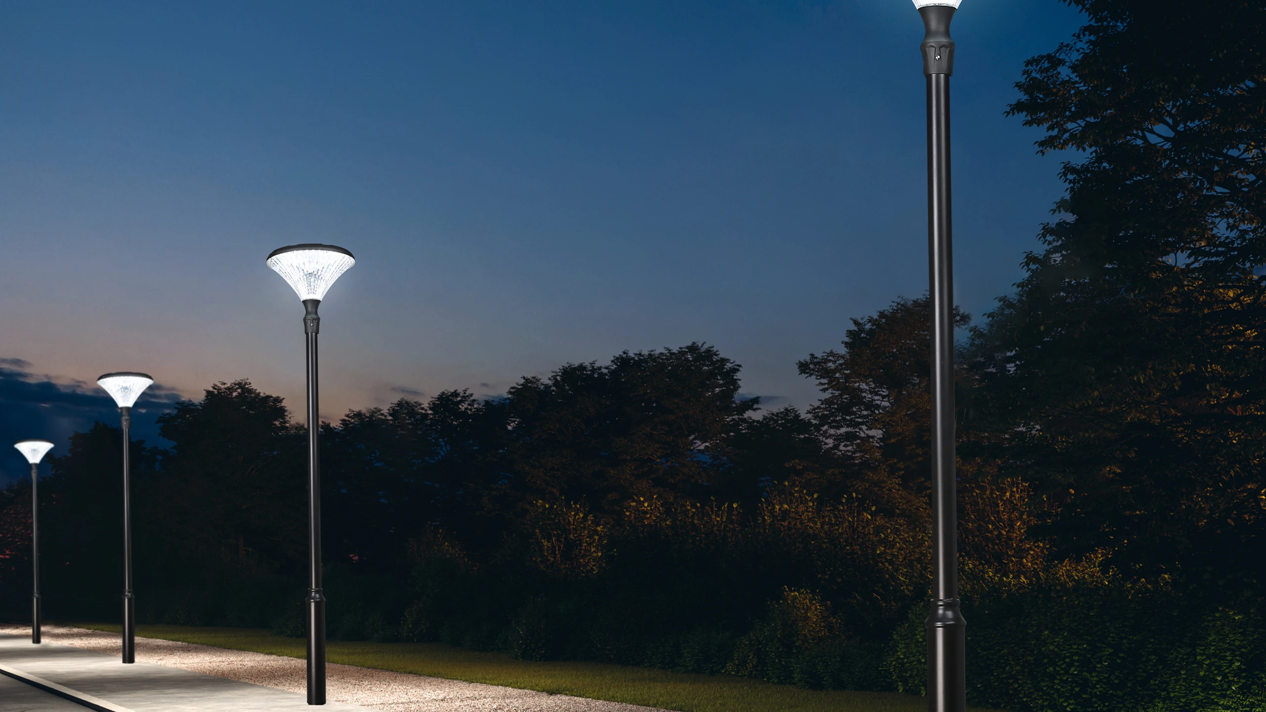 SGL-003 Diamond garden light in commercial plaza courtyard