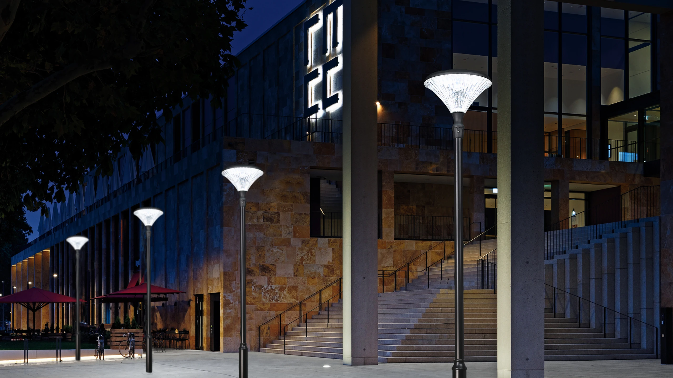 SGL-003 Diamond garden light at seaside resort promenade