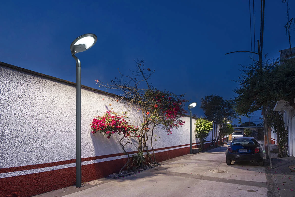 Residential courtyard lane night illumination