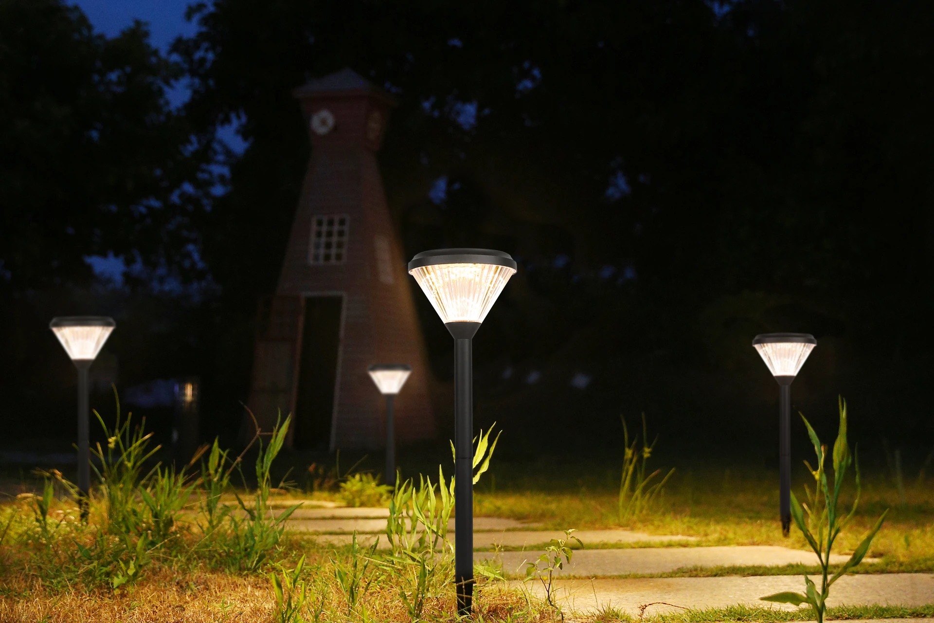 SLL-0804 solar bollard lights accenting private villa exterior landscaping
