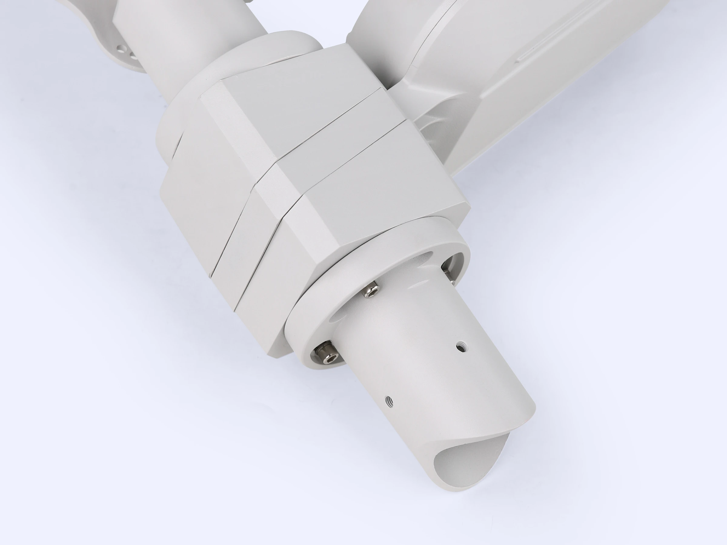 Die-cast aluminum luminaire housing and thermal venting structure