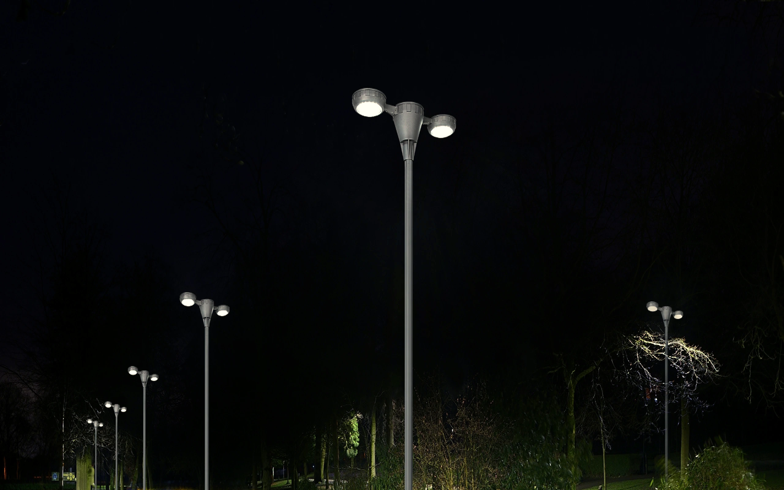 SSL-2005 dusk-to-dawn autonomous illumination in public plaza grounds