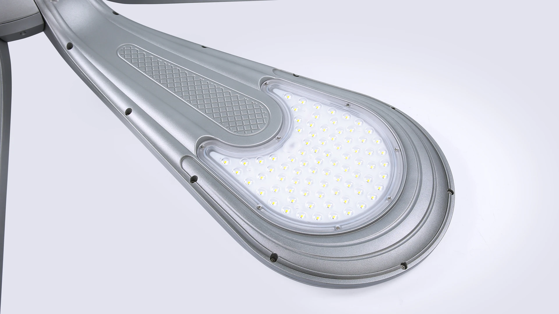 SSL-5105 high-conversion petal-surface monocrystalline PV array