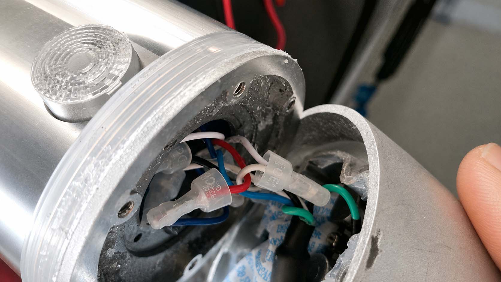 Pressure and breather vent on the luminaire housing