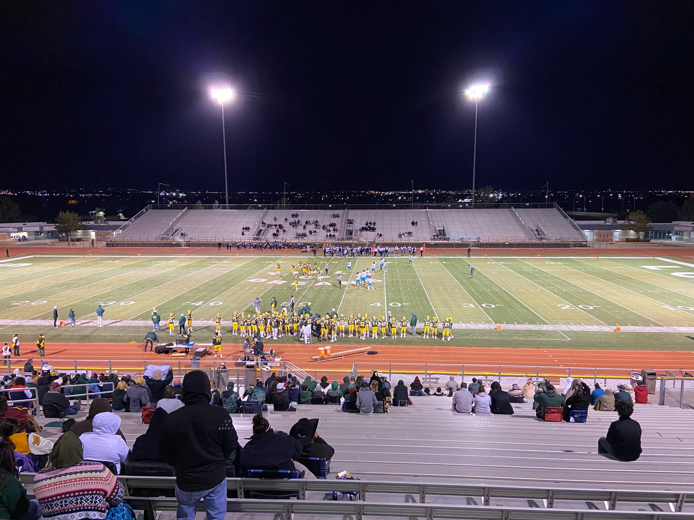 YXYSW4 stadium and high mast lighting effect