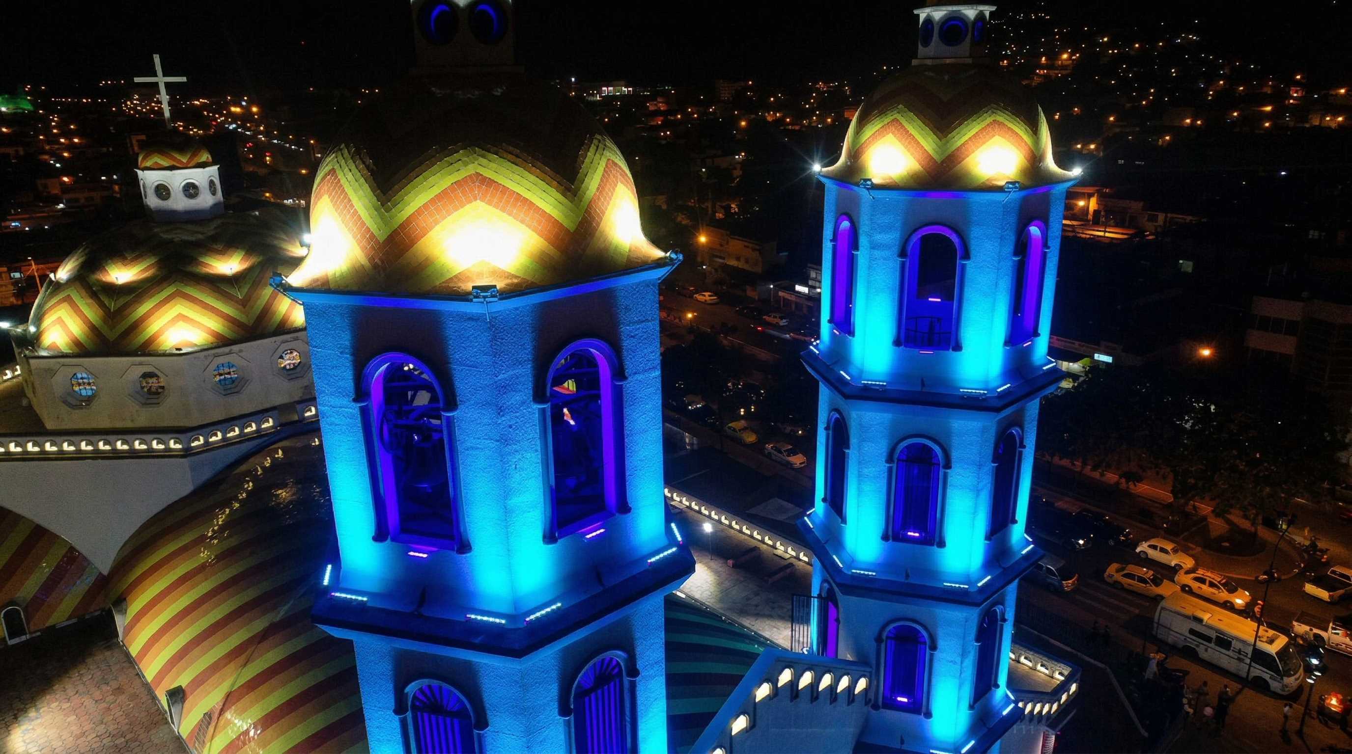 Dynamic DMX512 controlled architectural lighting for historic twin towers