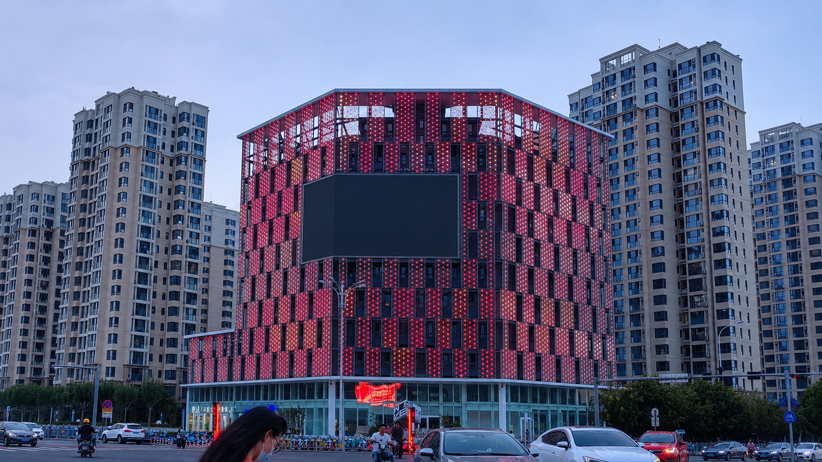 Haitang Building full facade pixel animation — Madrix system driving dynamic colour programming across all 4,495 fixtures, TPK Lighting