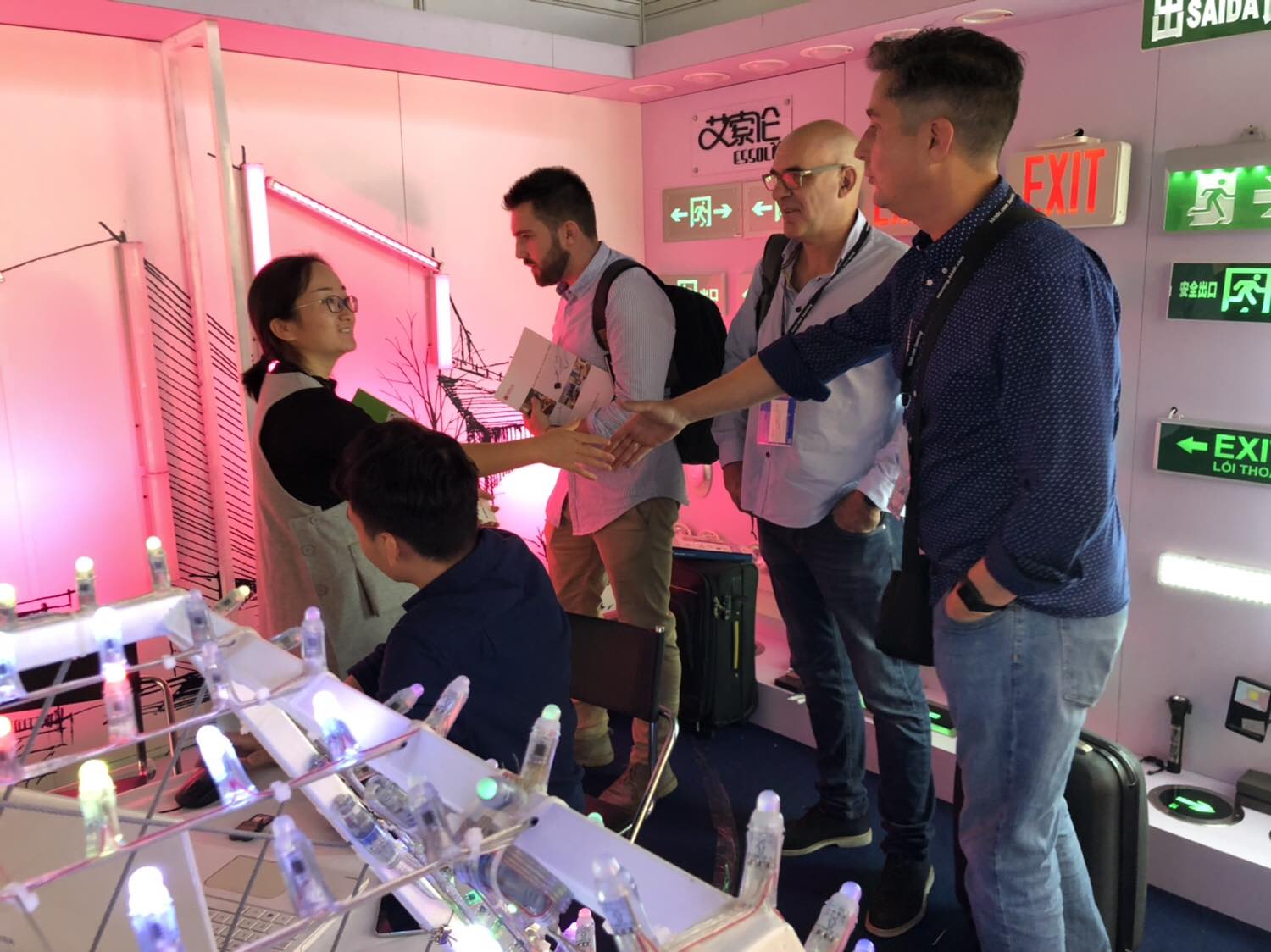 International visitors at the TPK booth.